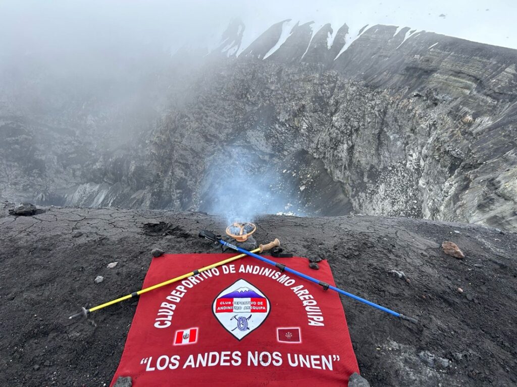 Club de andinismo y montañismo de arequipa