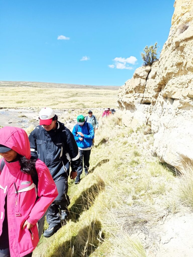 POZAS DE UMALUSO Y BOSQUE DE PIEDRAS DE TUXA